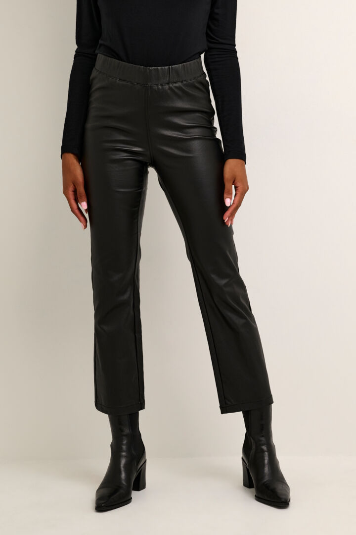 Pantalon 7/8 en faux cuir - KAFFE - 10503875 - KAFFE